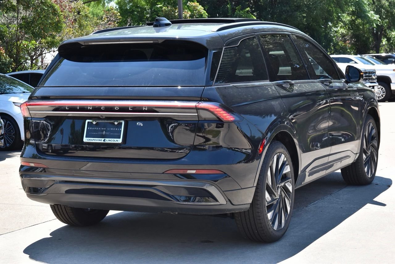 New 2026 Lincoln Nautilus Reserve AWD/4WD image 14
