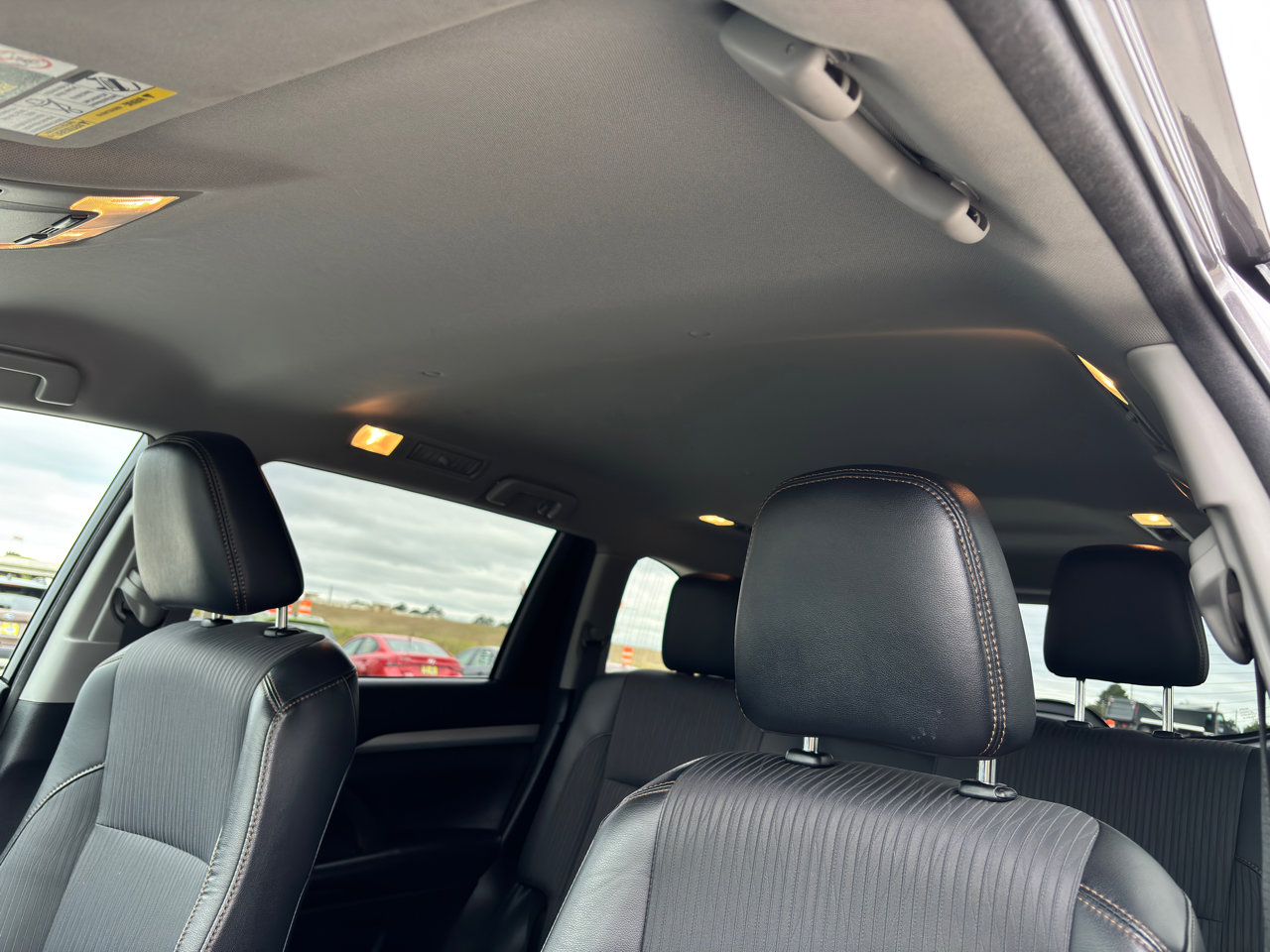 Used 2017 Toyota Highlander Plus image 19