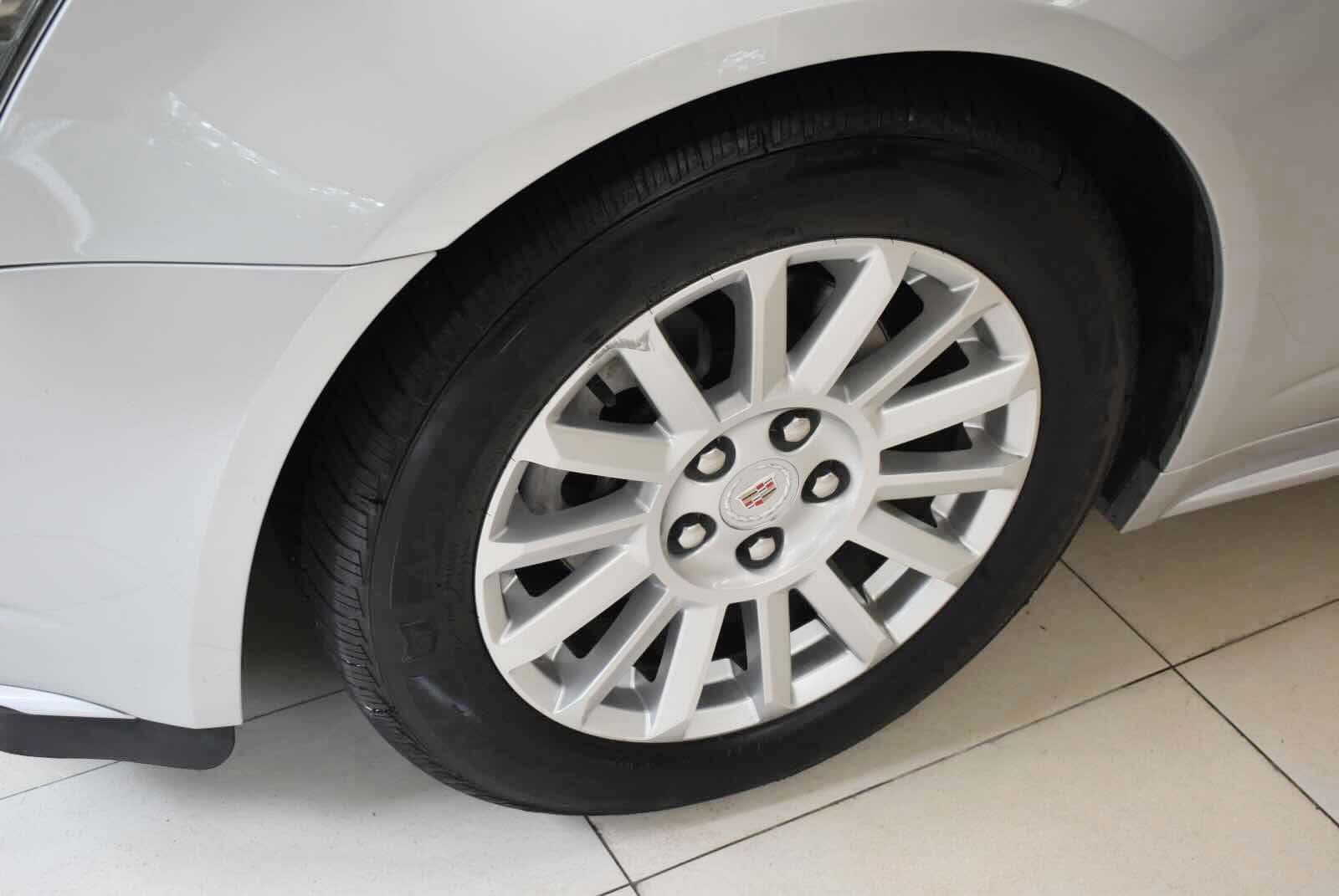 Used 2010 Cadillac CTS Luxury AWD/4WD image 33