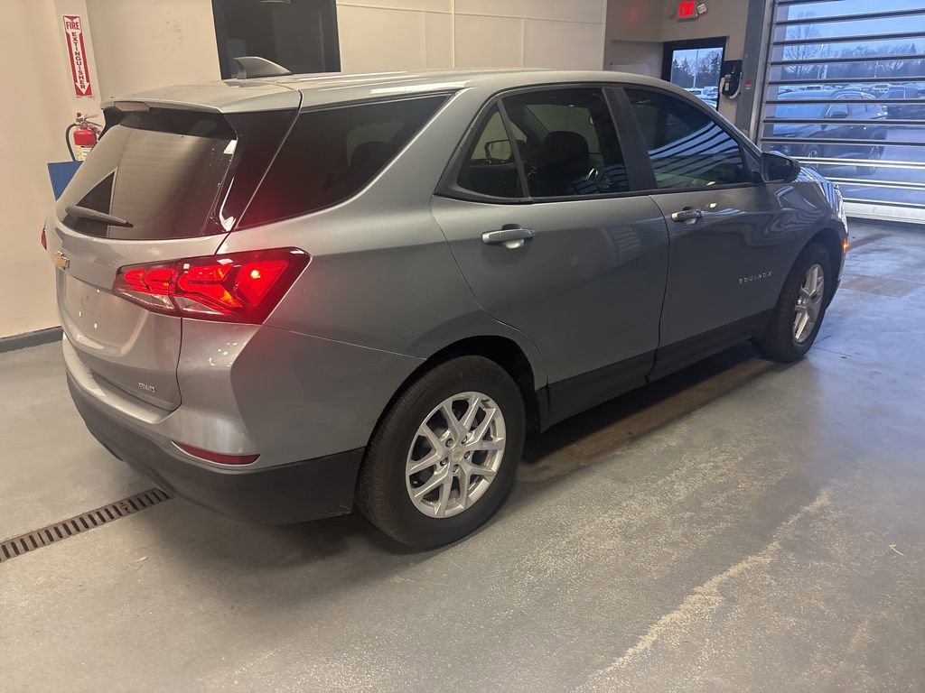 Used 2024 Chevrolet Equinox LS image 4