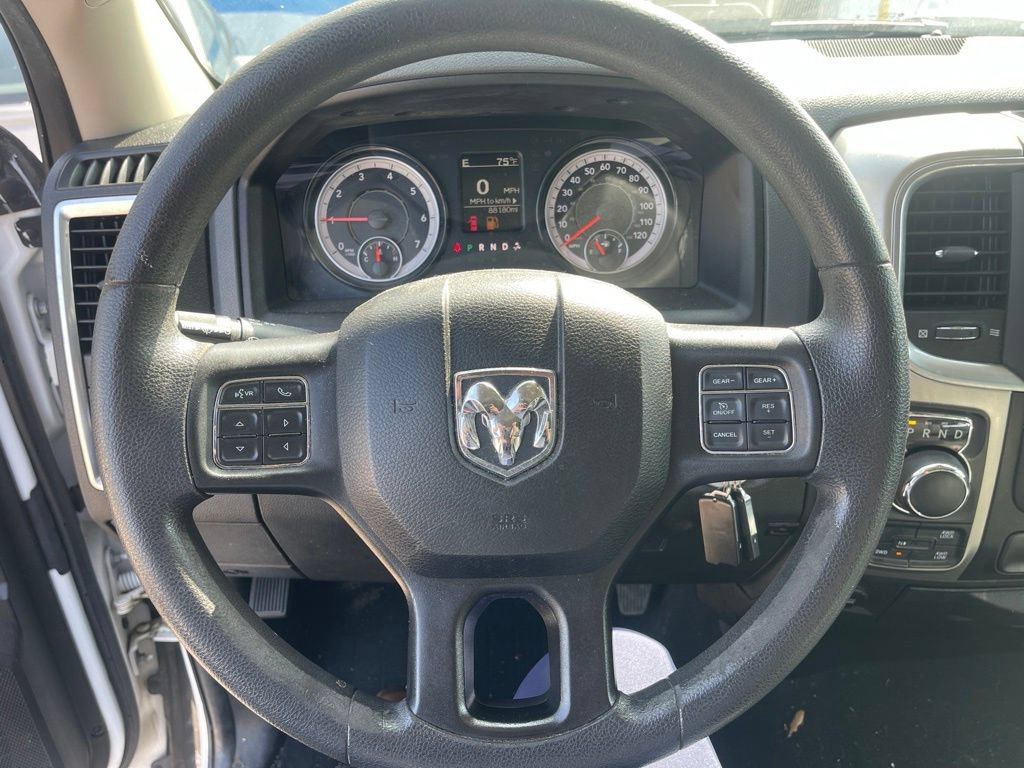 Used 2020 RAM 1500 Classic SLT AWD/4WD image 14