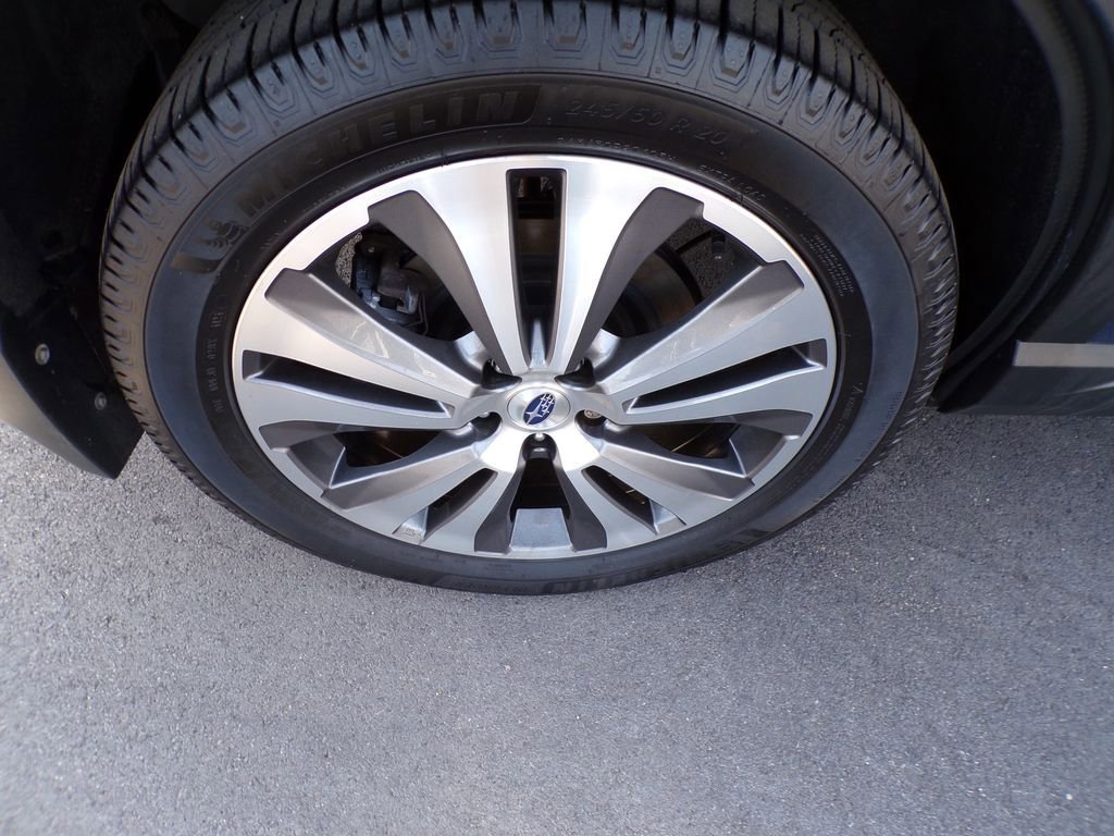 Used 2022 Subaru Ascent Limited w/ Technology Package image 12