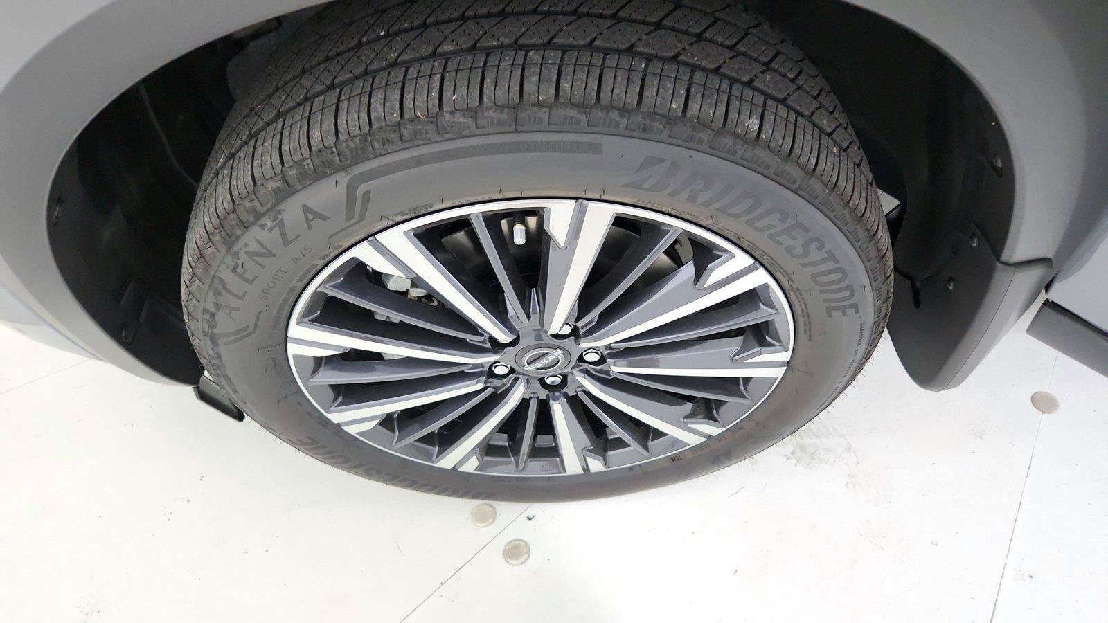 New 2026 Nissan Pathfinder Platinum AWD/4WD image 41