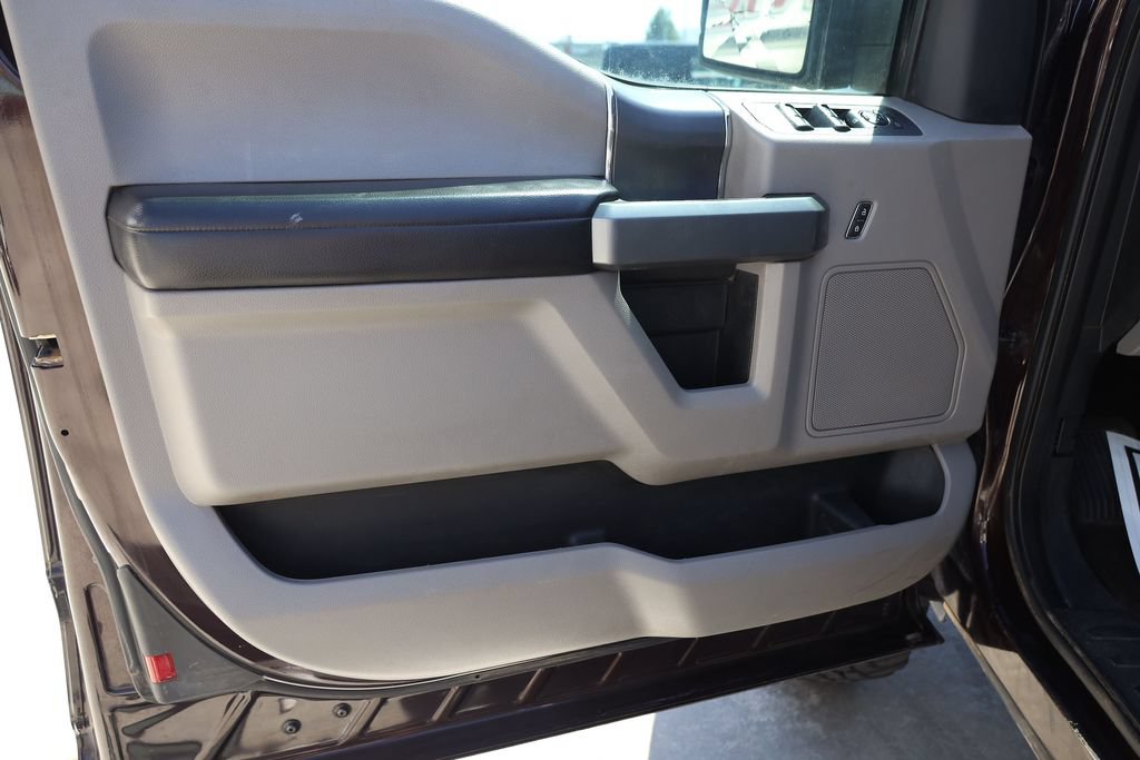 Used 2018 Ford F150 XLT w/ Equipment Group 302A Luxury RWD image 10