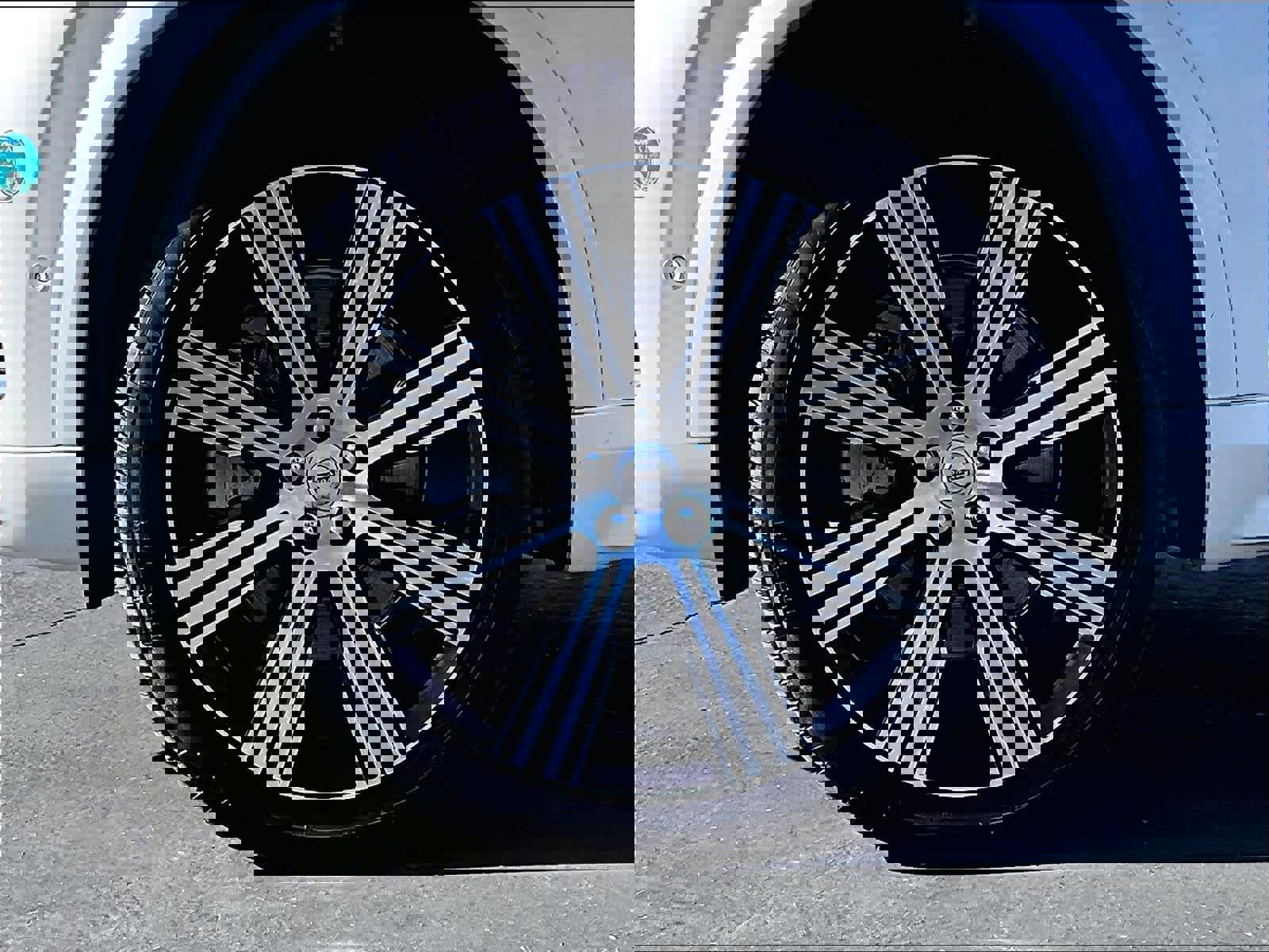 Used 2024 Volvo XC90 T8 Ultimate w/ Protection Package Premier AWD/4WD image 11