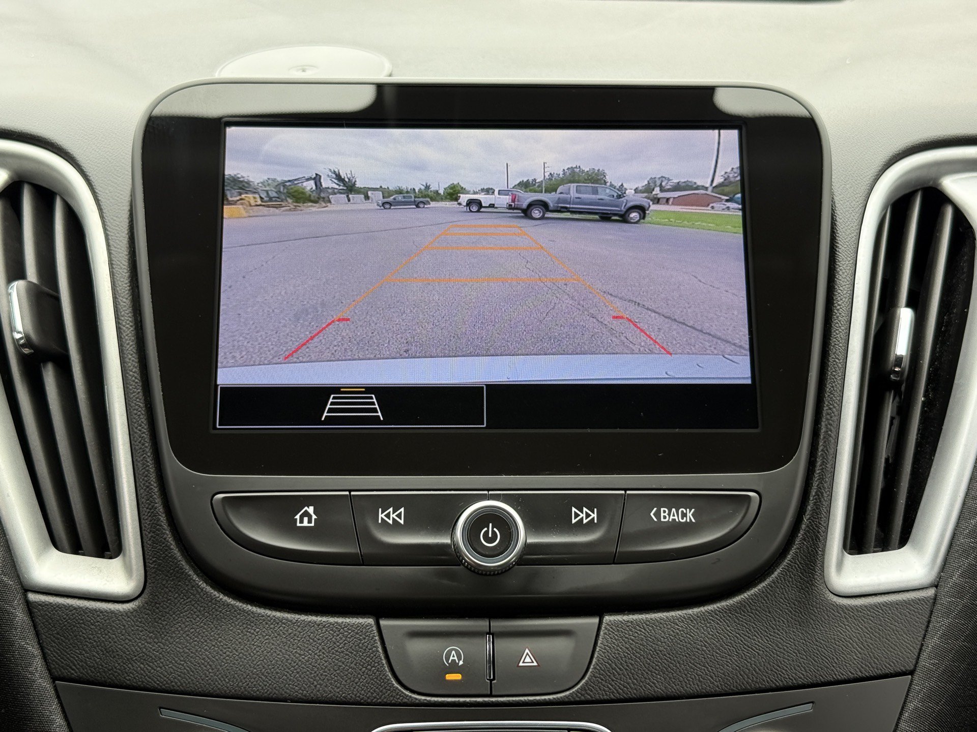 Used 2023 Chevrolet Malibu LS w/ Driver Confidence Package FWD image 13