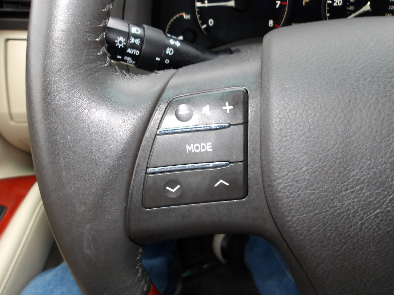 Used 2011 Lexus RX 350 AWD image 16