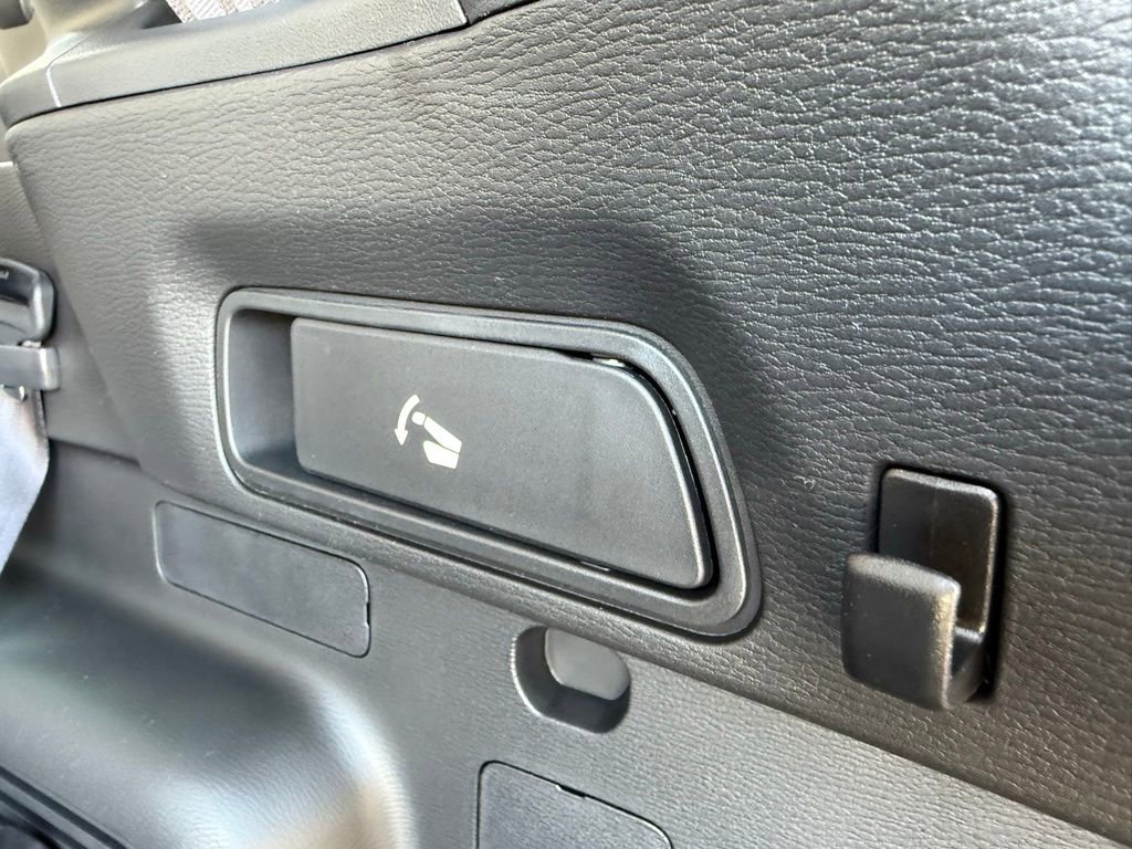 New 2026 Mitsubishi Outlander SEL image 28