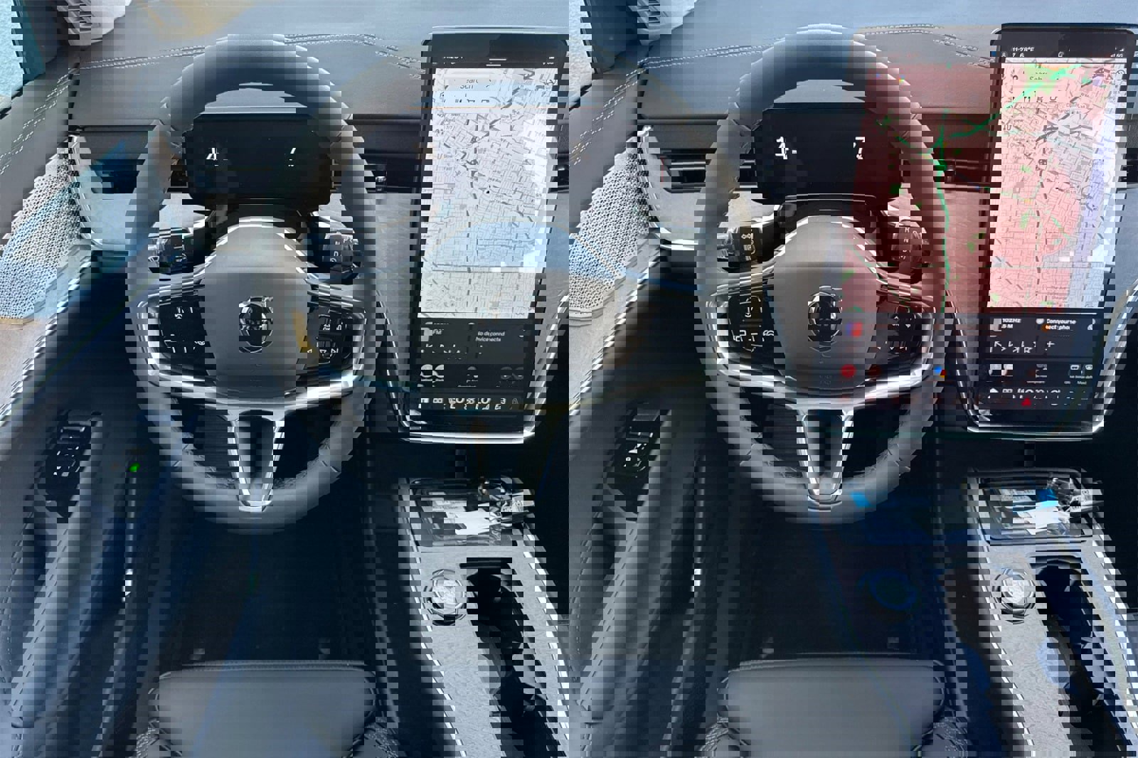 Used 2025 Volvo EX90 Ultra image 14