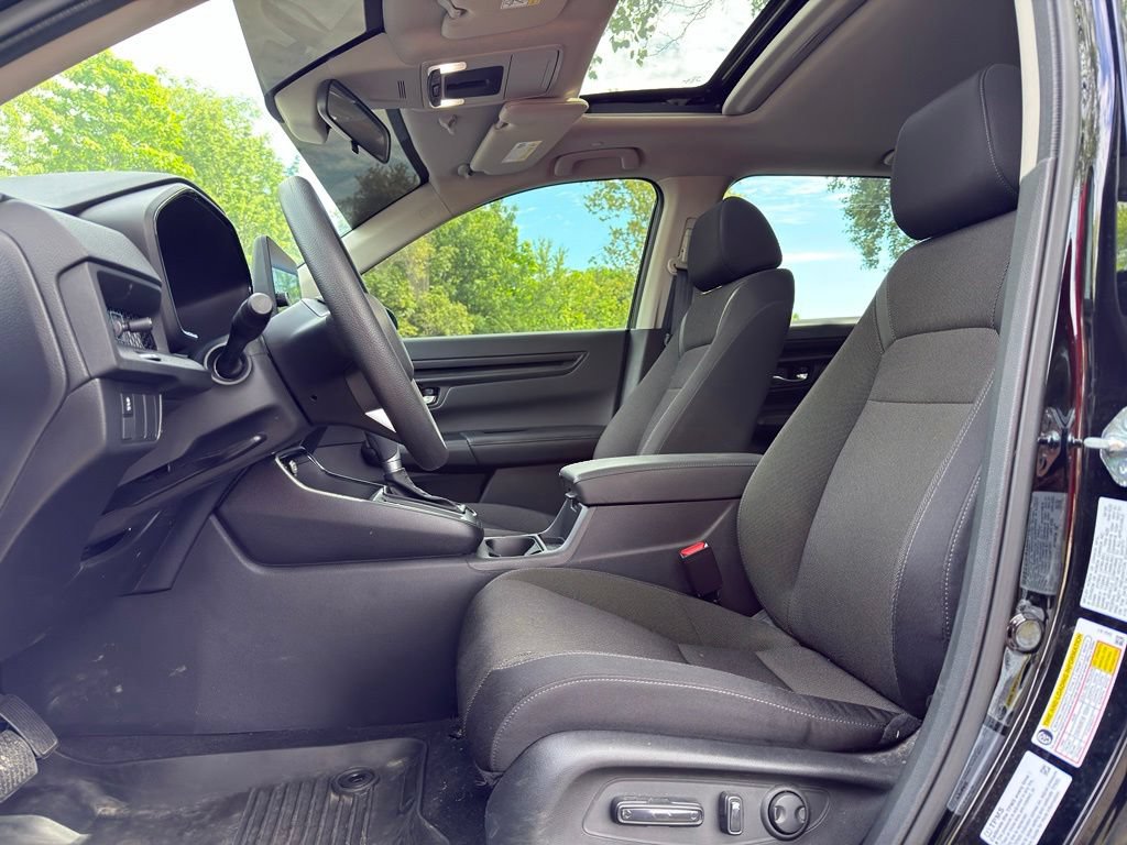 Used 2025 Honda CR-V EX image 18