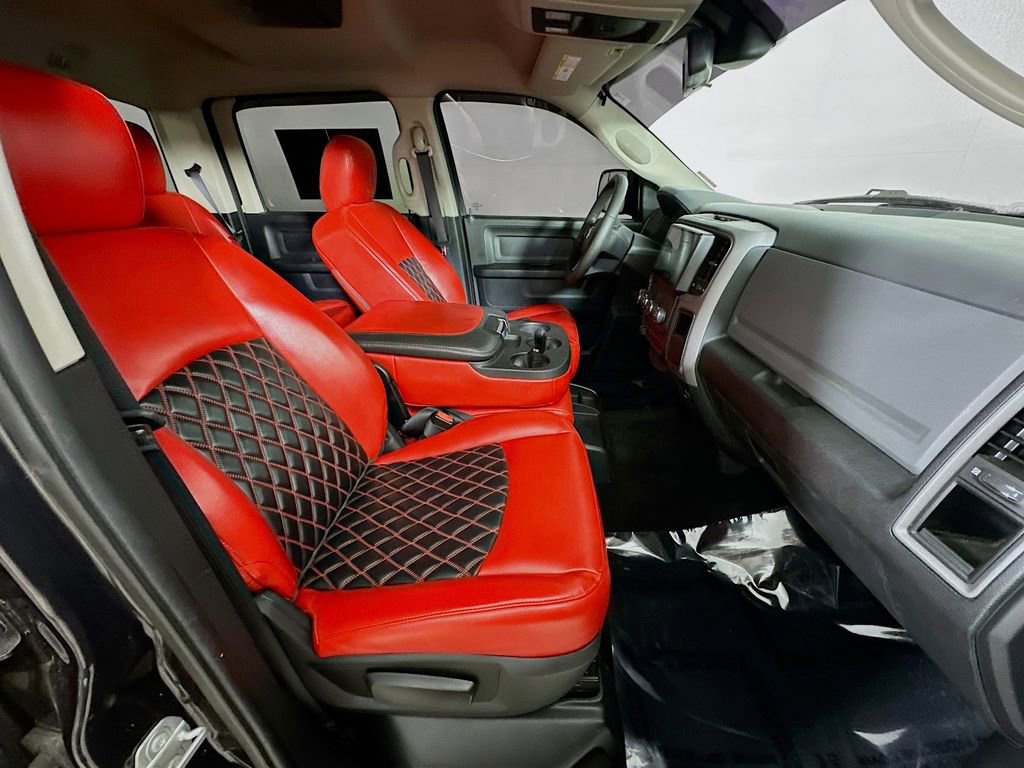 Used 2016 RAM 1500 Express RWD image 12