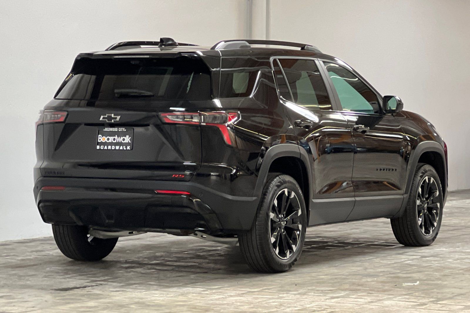 New 2026 Chevrolet Equinox RS w/ Safety and Technology Package FWD image 4