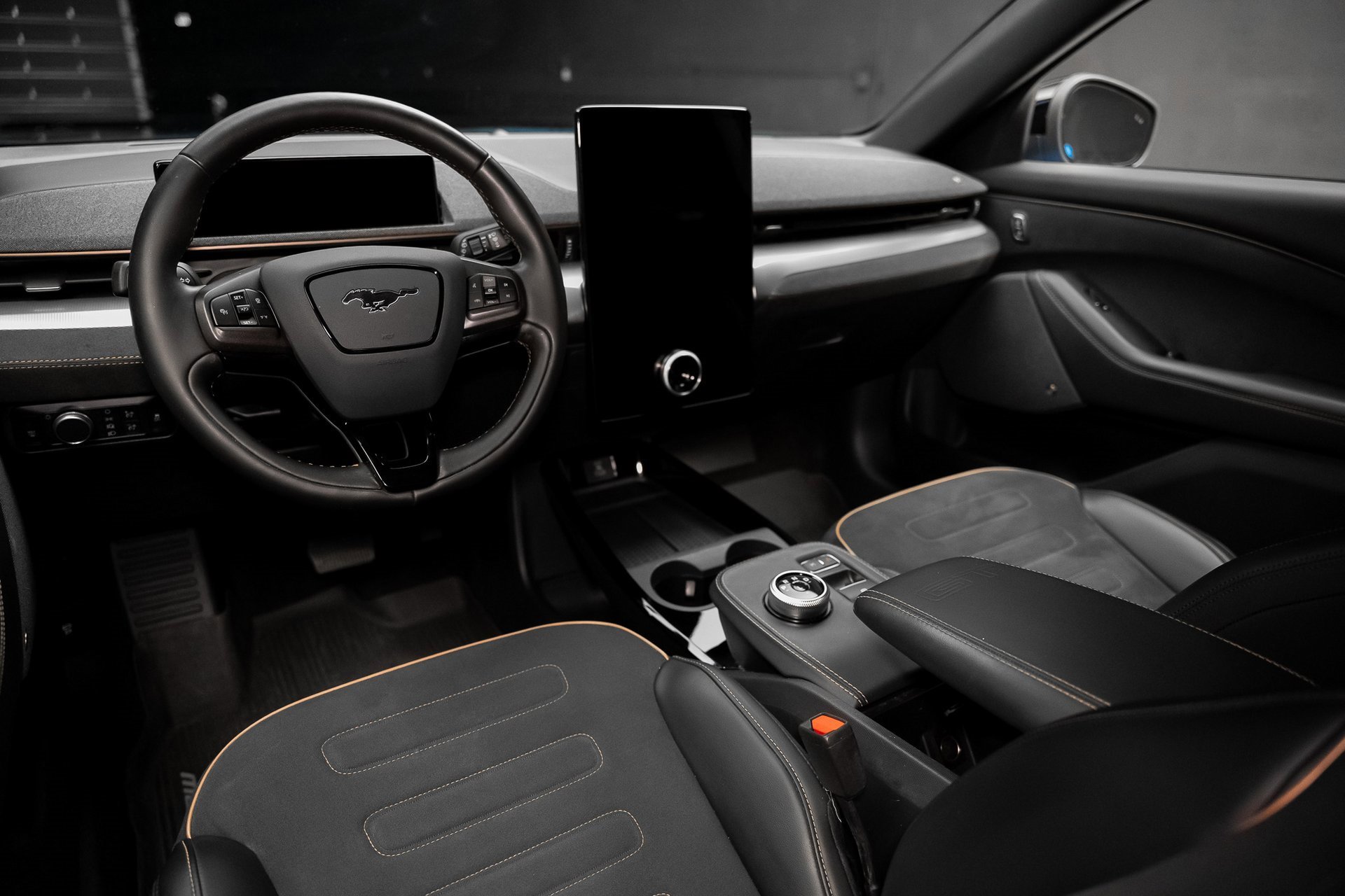 Used 2021 Ford Mustang Mach-E GT image 2