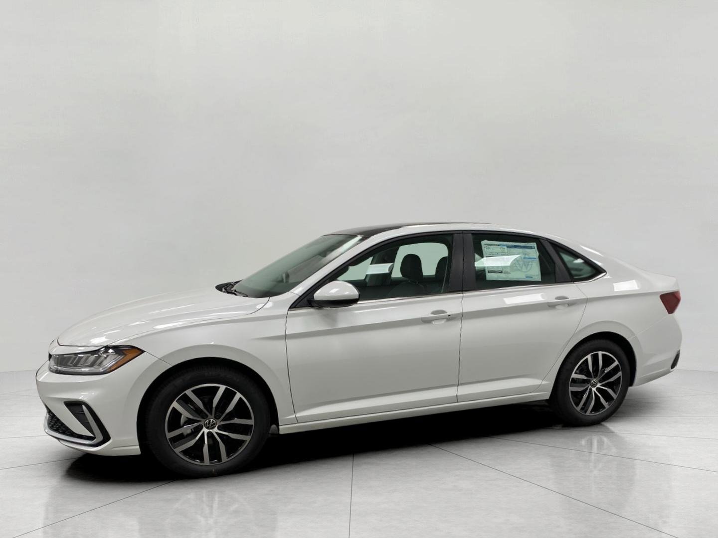 New 2025 Volkswagen Jetta SE image 7