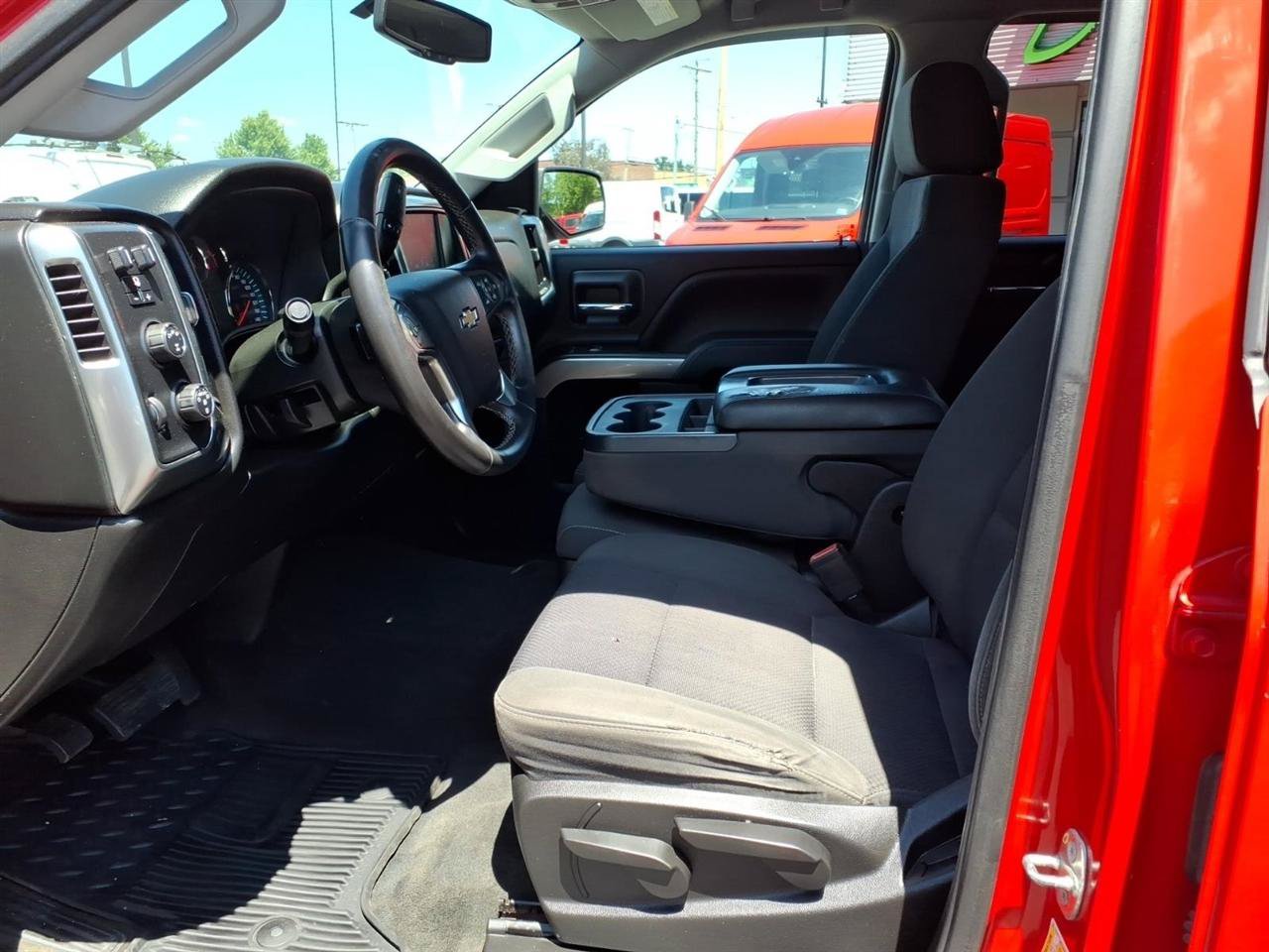 Used 2017 Chevrolet Silverado 2500 LT AWD/4WD image 16