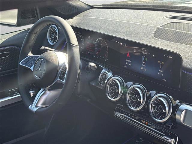 Certified 2025 Mercedes-Benz GLB 250 image 26