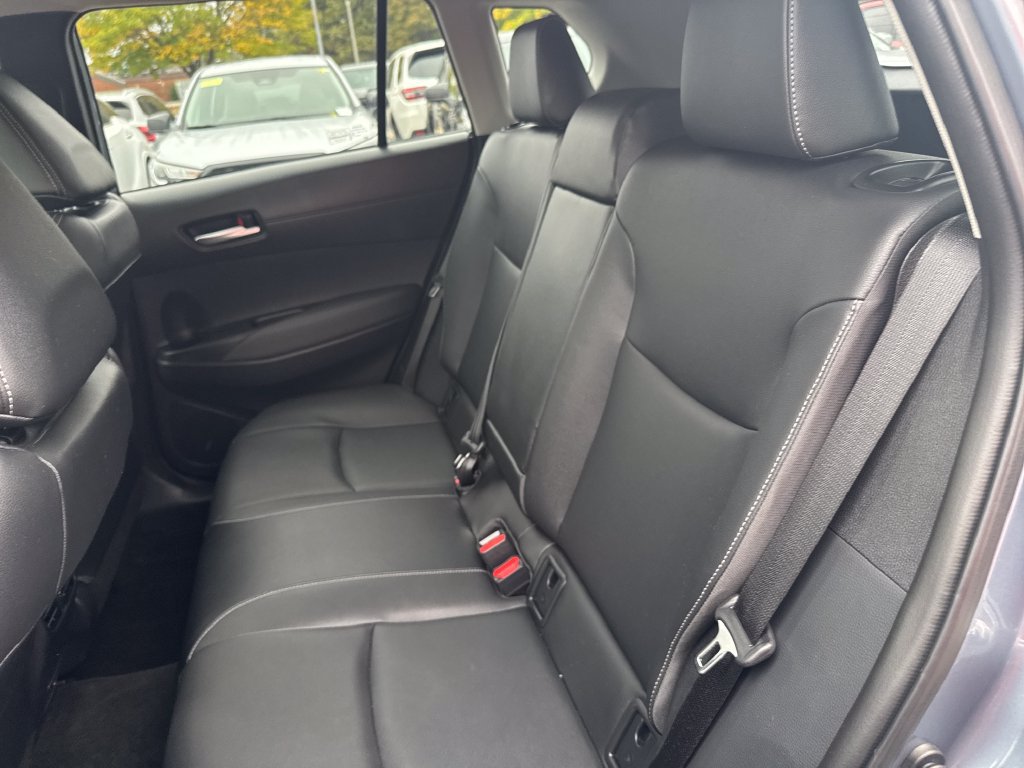 Used 2022 Toyota Corolla Cross XLE w/ Convenience Package AWD/4WD image 34