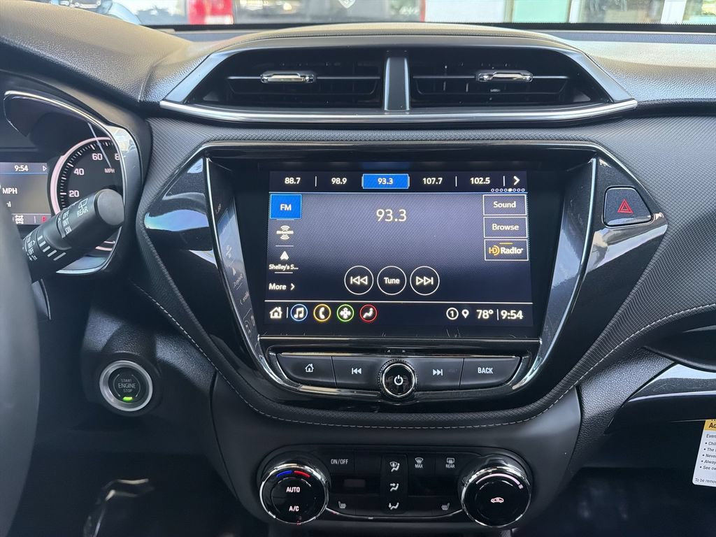Used 2021 Chevrolet TrailBlazer ACTIV w/ Sun and Liftgate Package AWD/4WD image 14