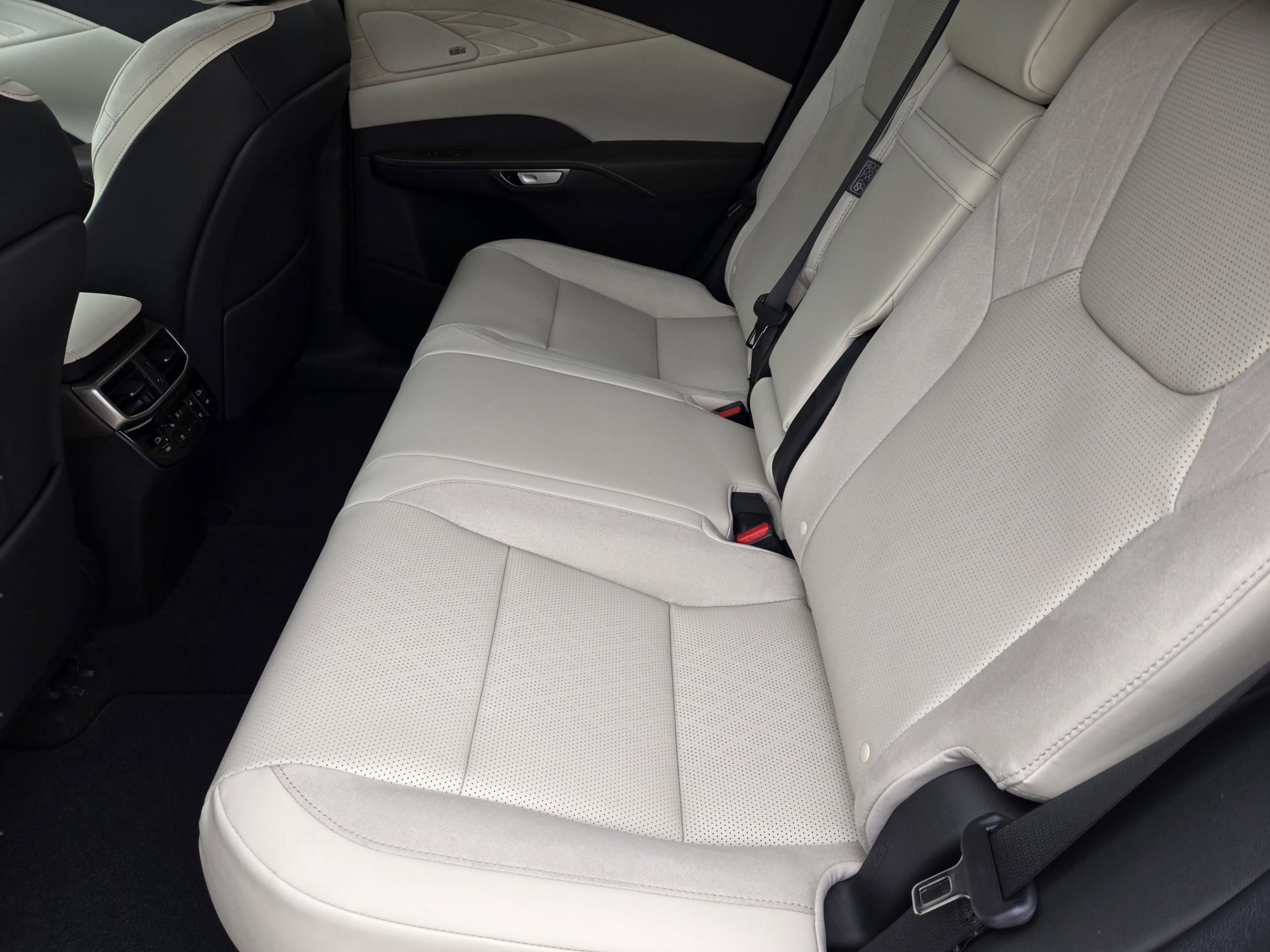 New 2026 Lexus RX 350 AWD image 21