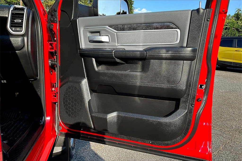 Used 2021 RAM 2500 Big Horn w/ Snow Chief Group image 25