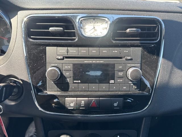 Used 2013 Chrysler 200 Limited FWD image 16