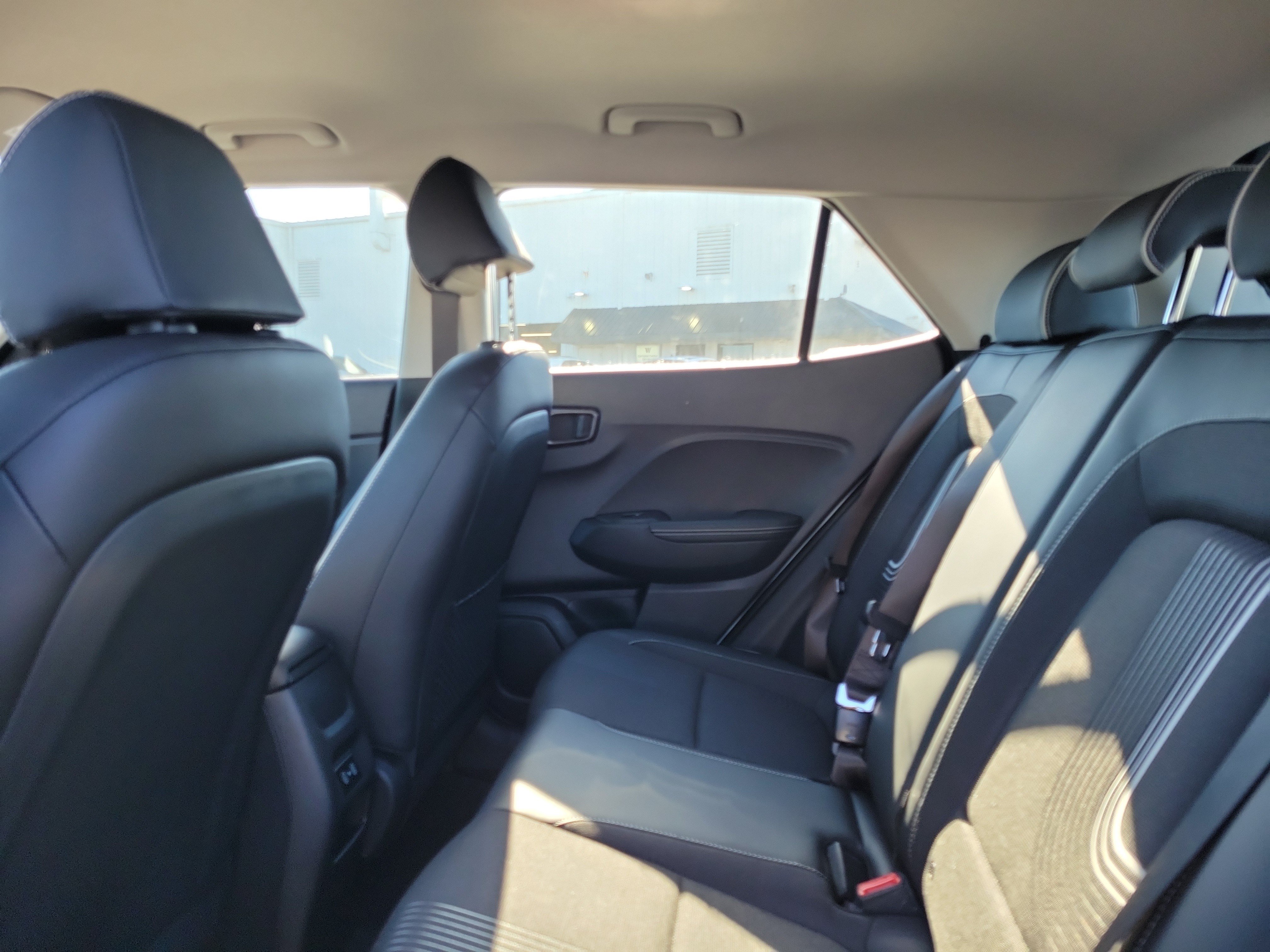 New 2026 Hyundai Venue SEL FWD image 15