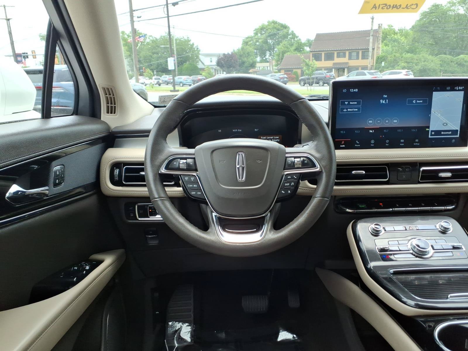 Used 2023 Lincoln Nautilus AWD w/ Premium Package image 14