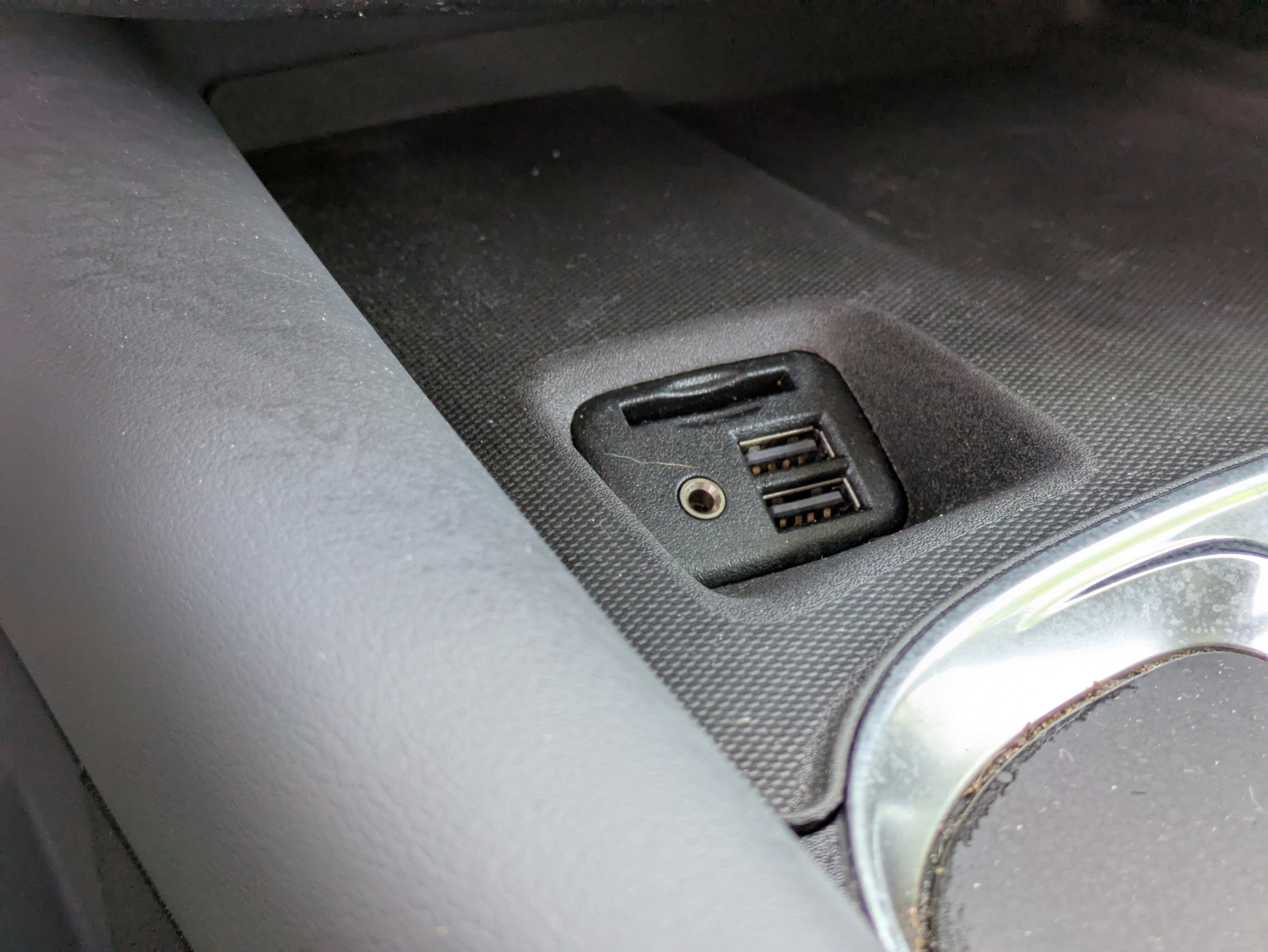 Used 2020 Buick Enclave Essence w/ Sport Touring Edition image 31