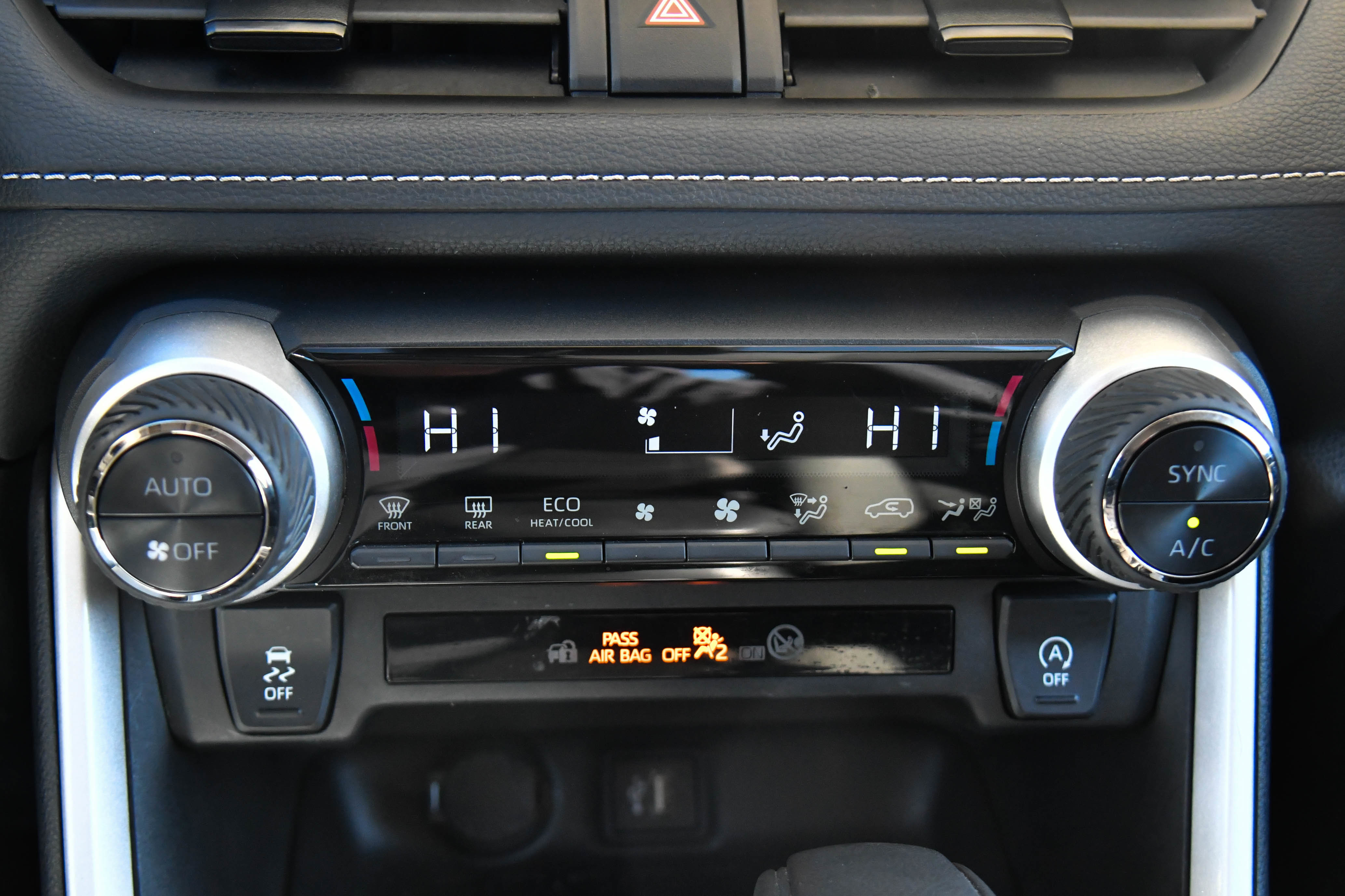 Used 2024 Toyota RAV4 XLE image 26