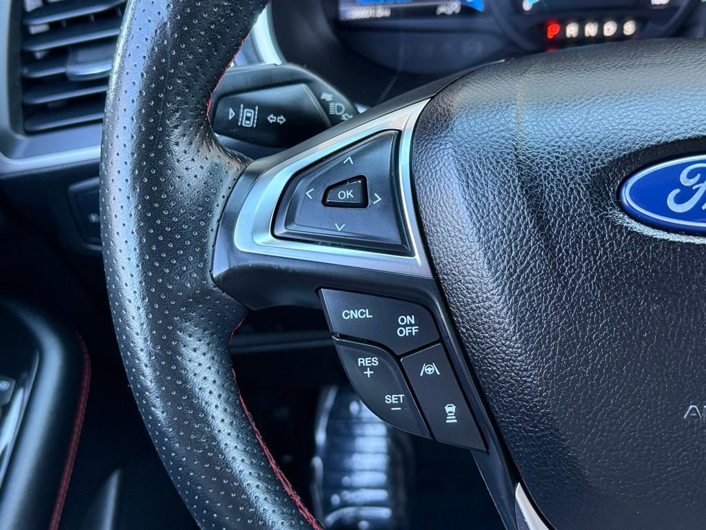 Used 2020 Ford Edge ST-Line FWD image 34