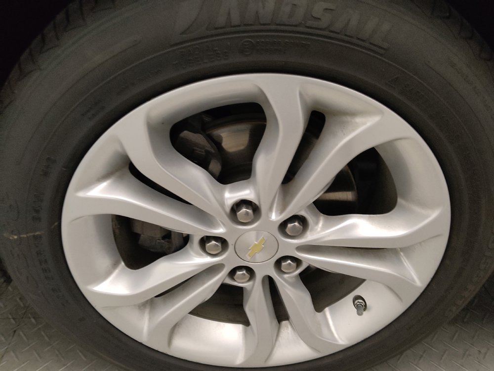 Used 2019 Chevrolet Cruze LS w/ LS Convenience Package FWD image 31