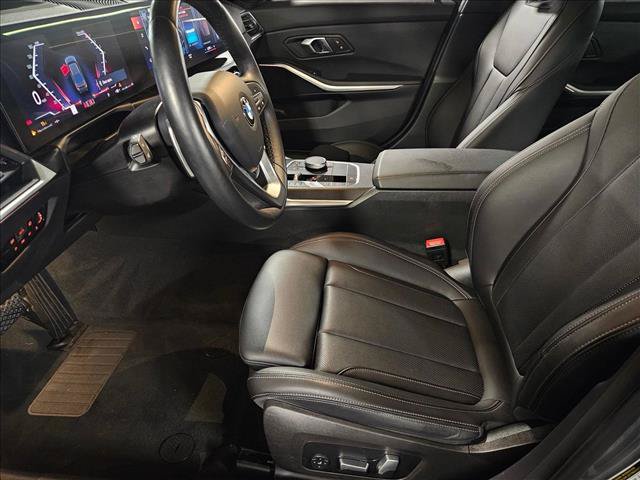 Used 2024 BMW 330i Sedan w/ Premium Package RWD image 17