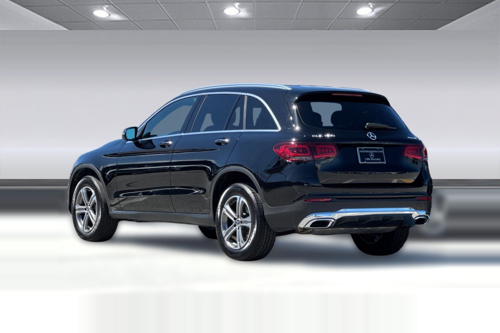 Used 2022 Mercedes-Benz GLC 300 4MATIC image 3