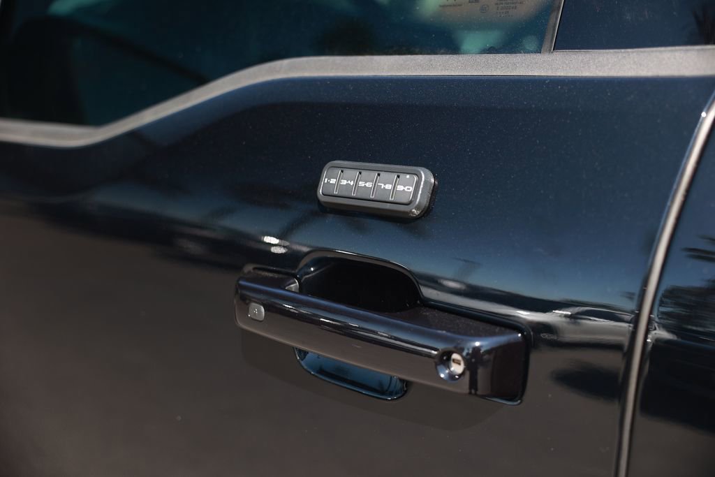 Used 2025 Ford F150 Raptor image 17