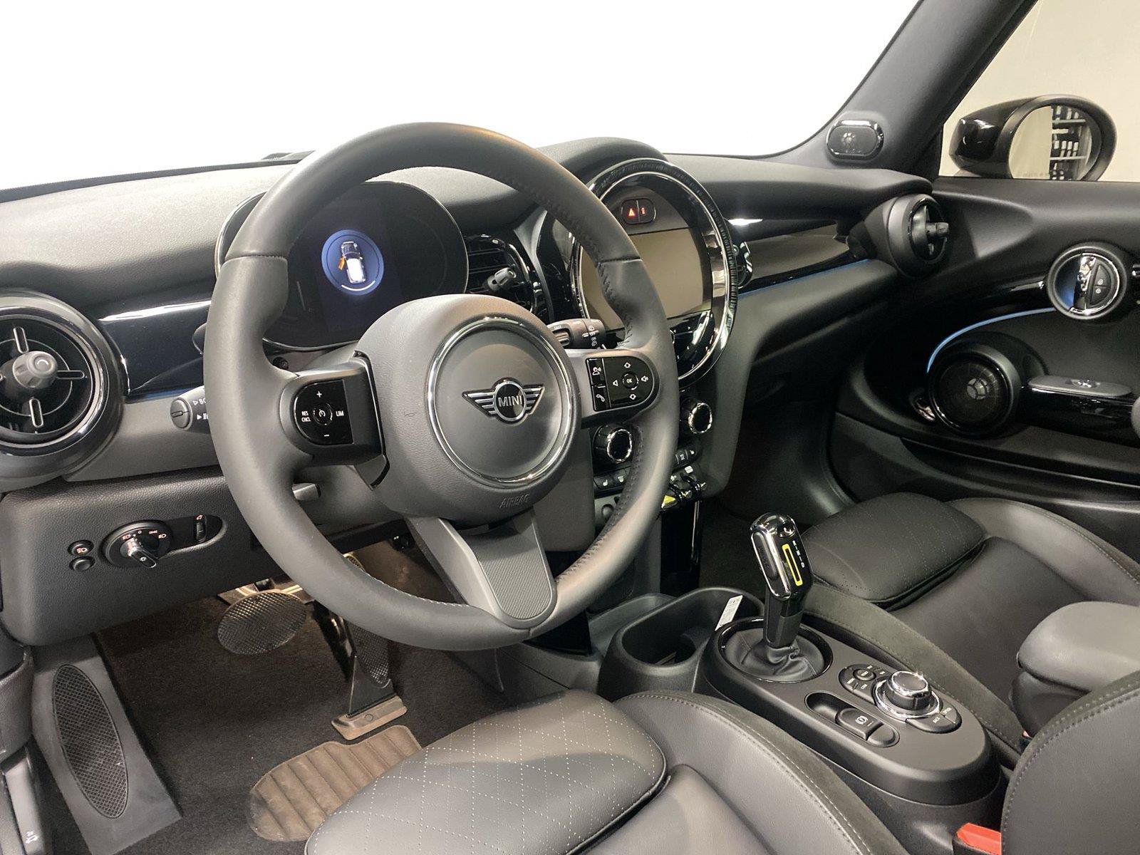 Used 2023 MINI Cooper SE FWD image 31