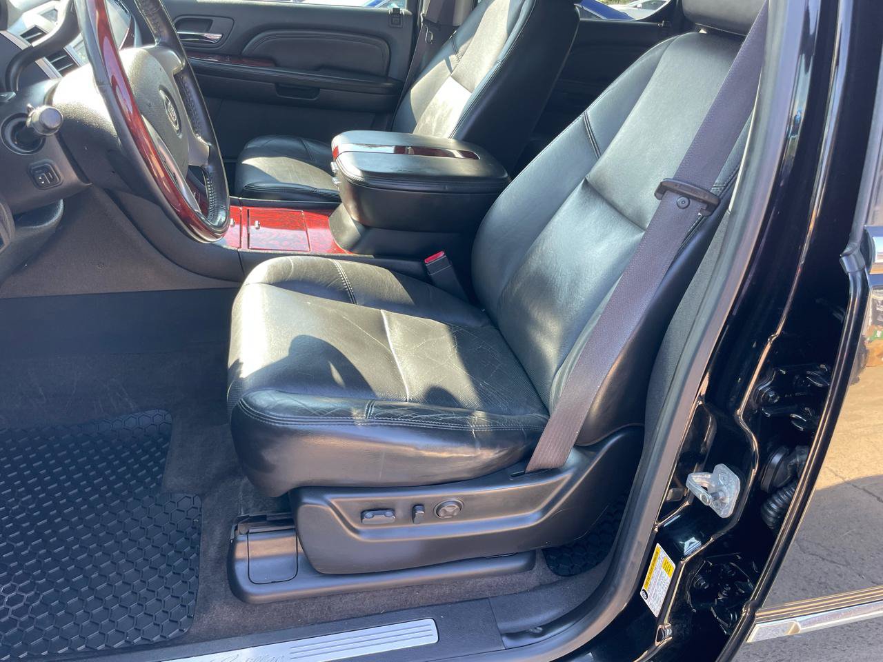 Used 2009 Cadillac Escalade EXT AWD/4WD image 20