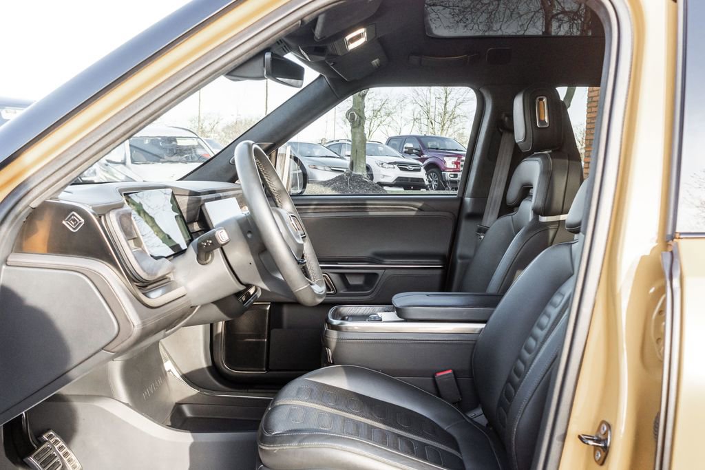 Used 2022 Rivian R1T Launch Edition image 31