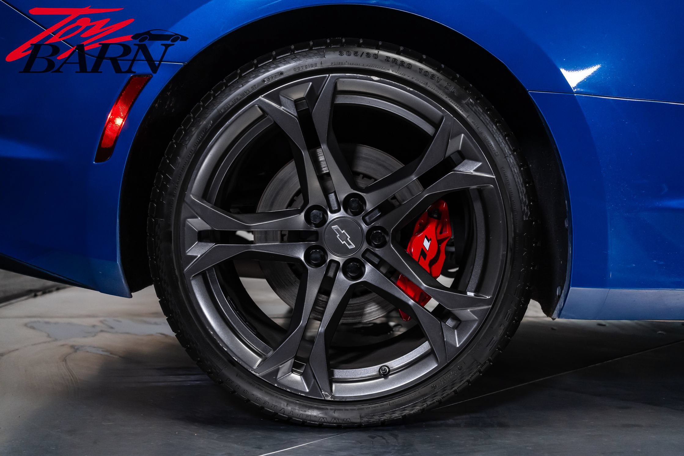 Used 2021 Chevrolet Camaro SS RWD image 17