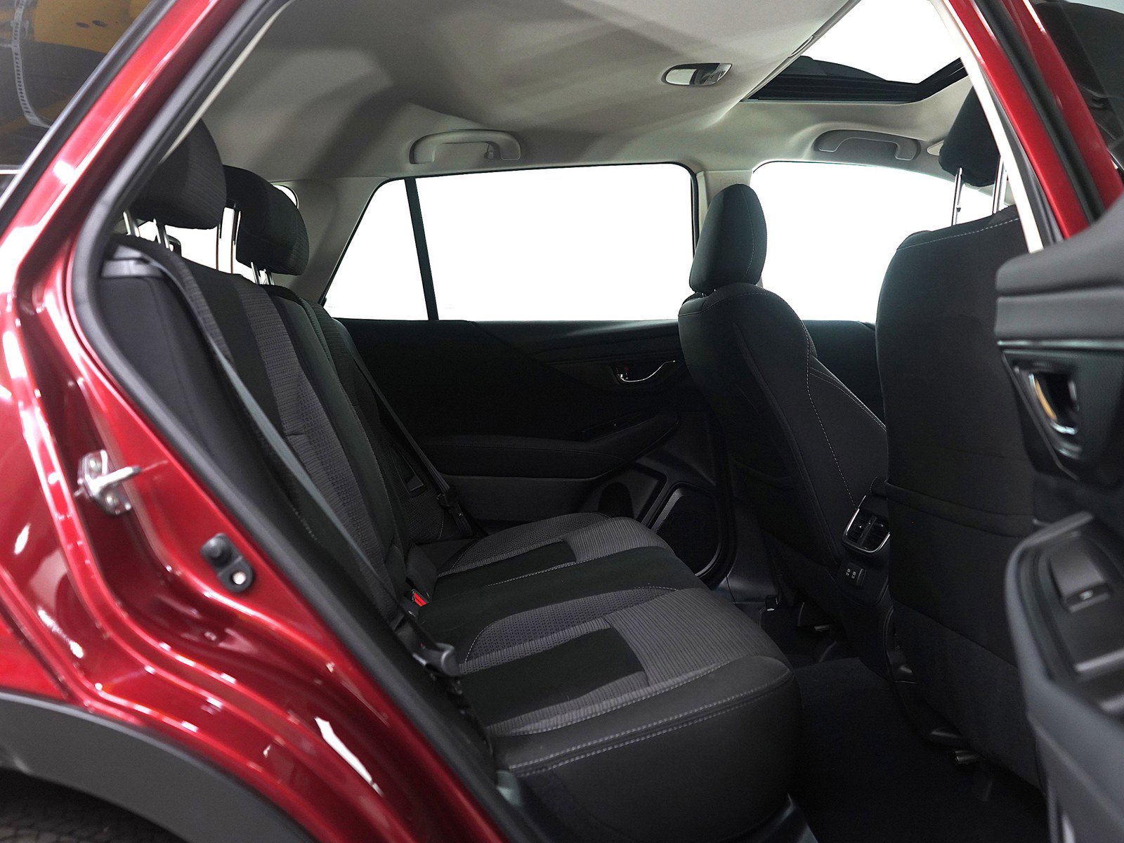 Used 2022 Subaru Outback Premium image 11