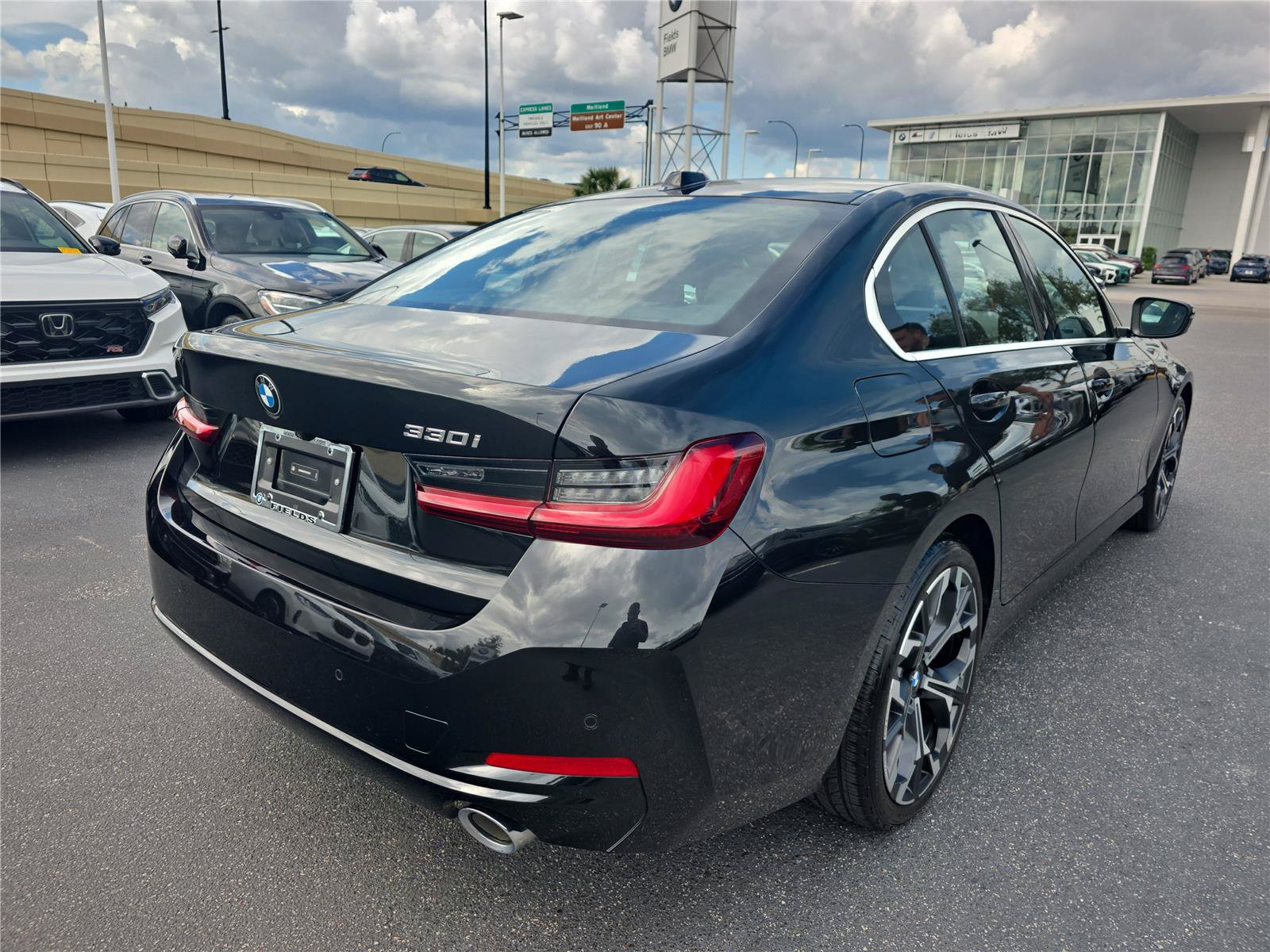Used 2026 BMW 330i Sedan RWD image 3