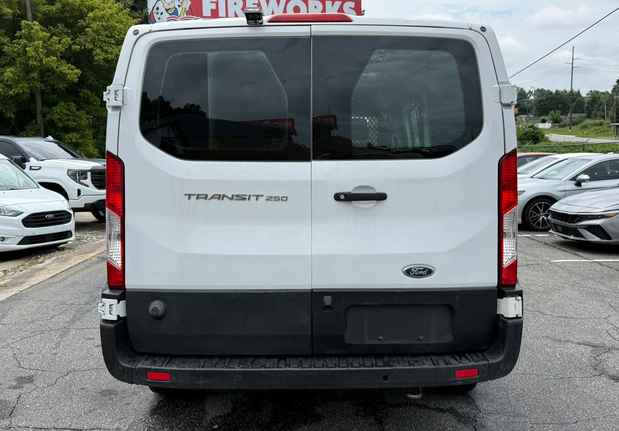 Used 2019 Ford Transit 250 130 Low Roof w/ Exterior Upgrade Package RWD image 4