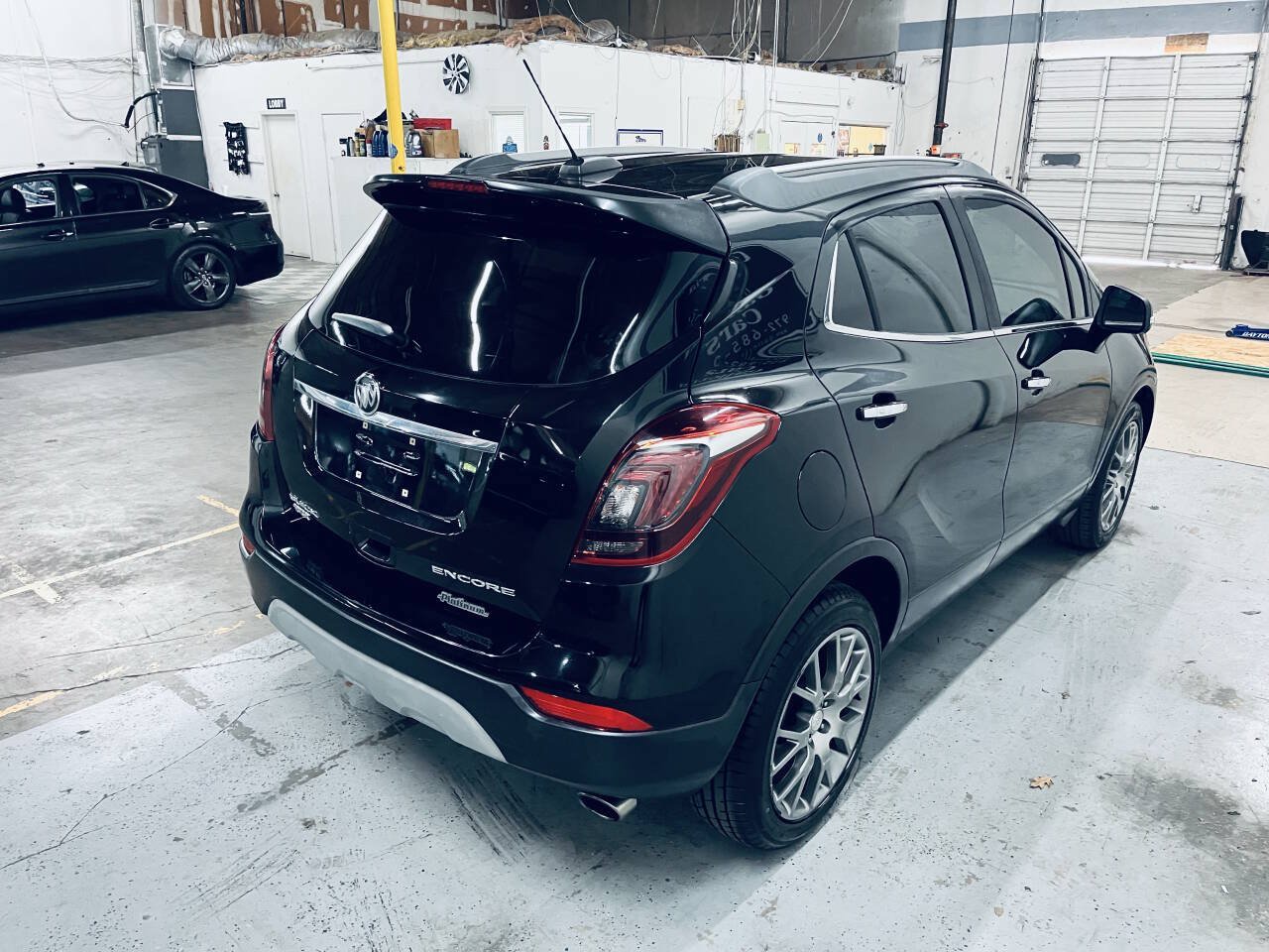 Used 2018 Buick Encore Sport Touring w/ Safety Package FWD image 9