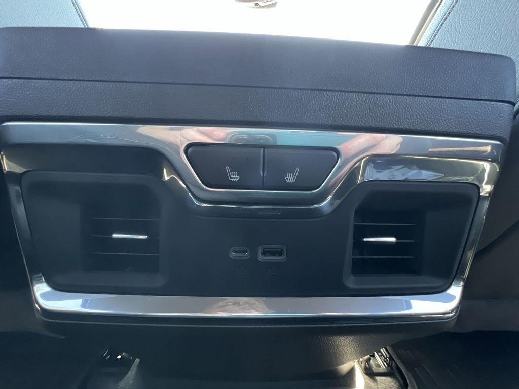 New 2026 GMC Sierra 3500 Denali w/ Denali Reserve Package image 22