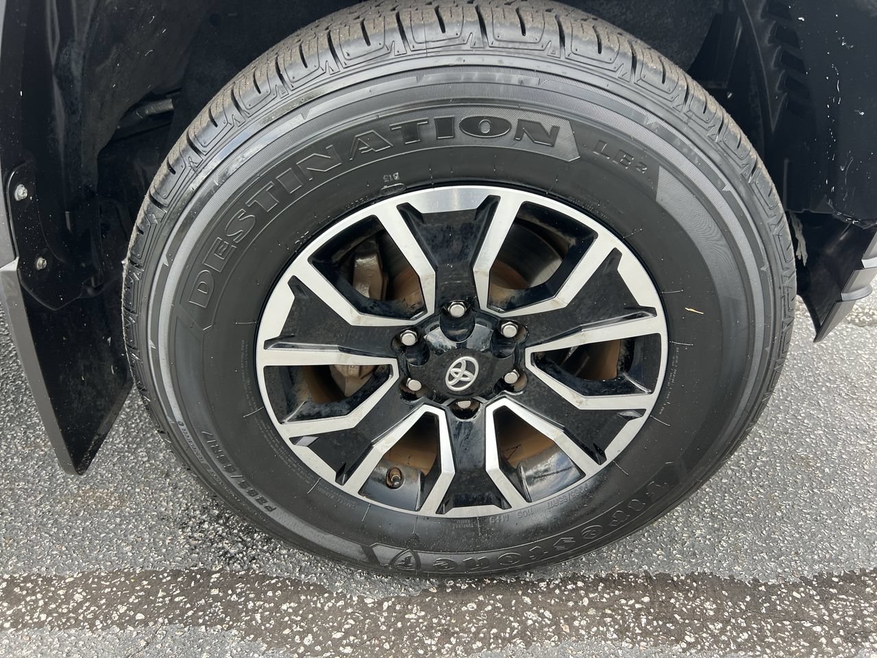 Used 2020 Toyota Tacoma TRD Sport AWD/4WD image 13