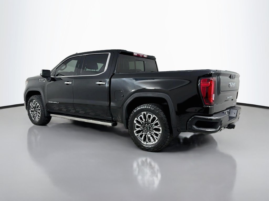 Used 2023 GMC Sierra 1500 Denali Ultimate AWD/4WD image 7