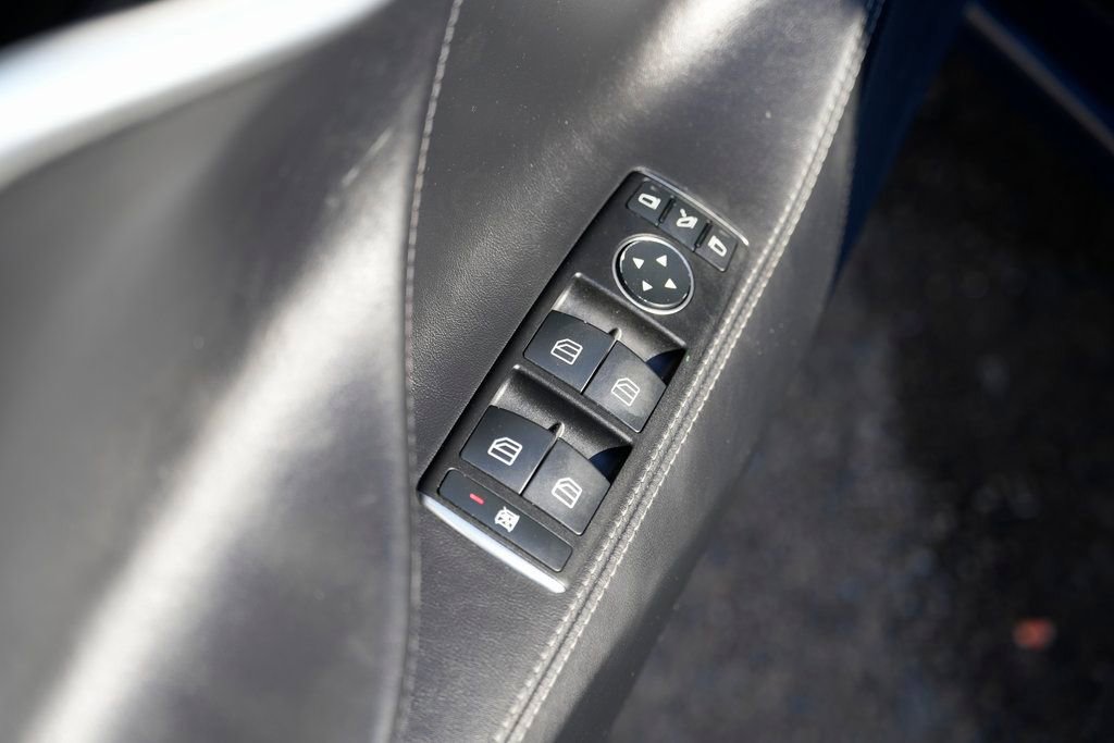 Used 2017 Tesla Model S 75D image 27