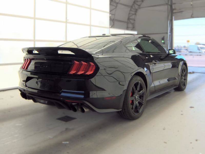 Used 2018 Ford Mustang GT RWD image 3