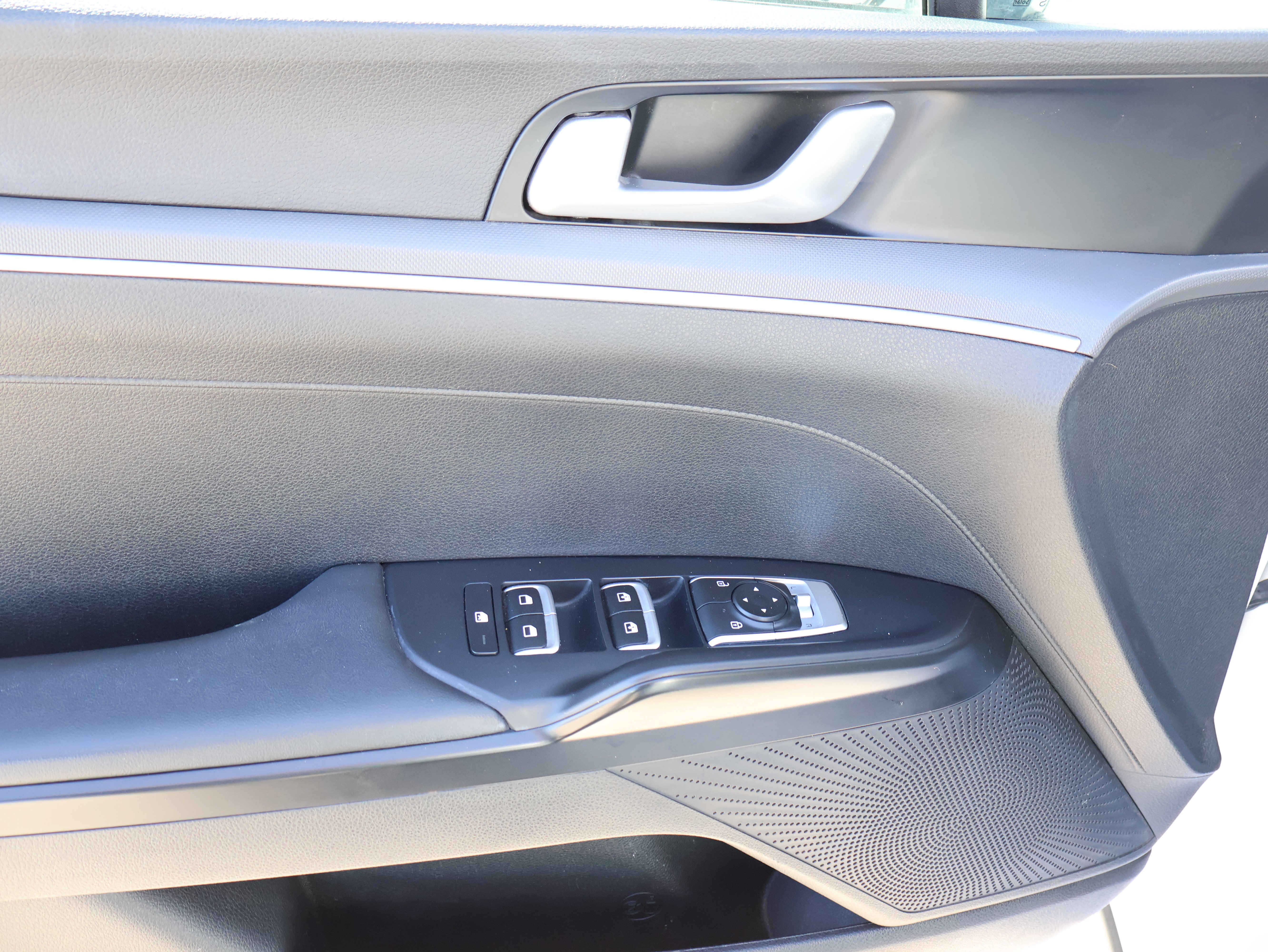 Used 2023 Kia K5 GT-Line image 21