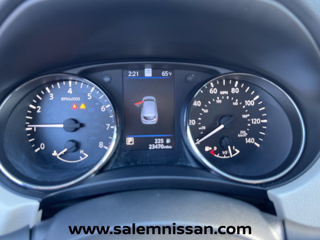 Used 2022 Nissan Rogue Sport SL AWD/4WD image 14