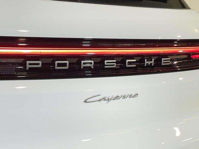 New 2026 Porsche Cayenne AWD/4WD image 15